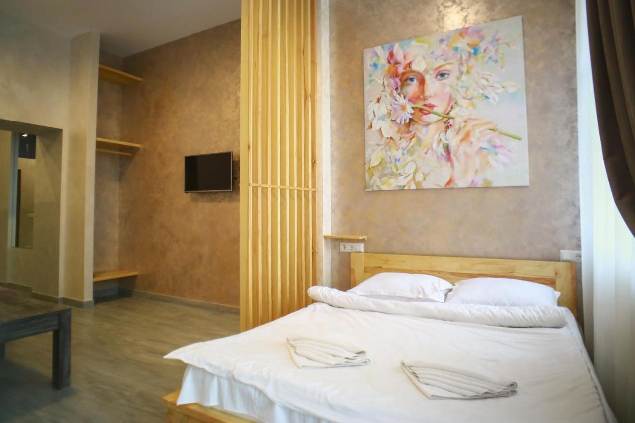 Leogrand Apartment On Drohobycha 4 Lviv Luaran gambar